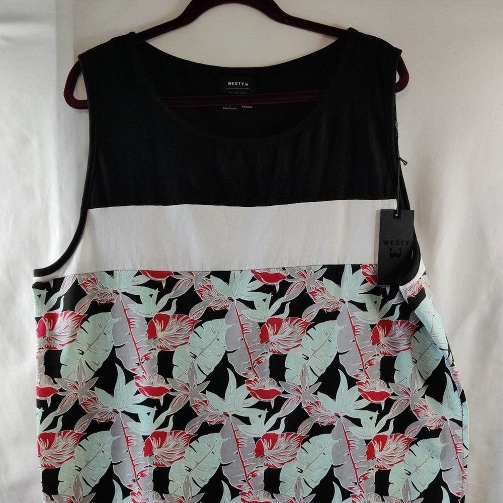 NWT‎ Westy Womens Floral Print Tank Top Sleeveless Black/White Size Medium